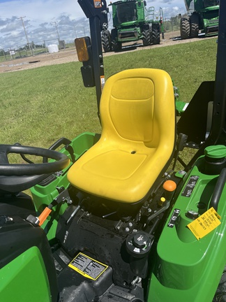 2023 John Deere 1023E Tractor Compact