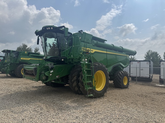 2024 John Deere X9 1000 Combine