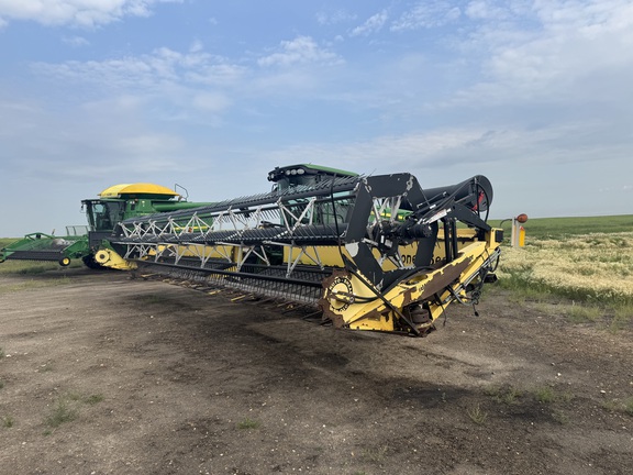 2010 John Deere A400 Windrower