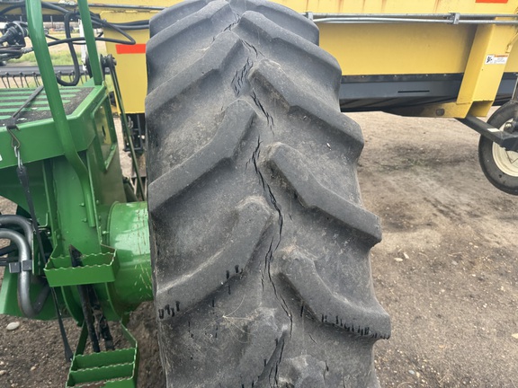 2010 John Deere A400 Windrower