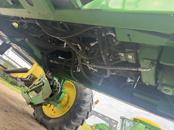 2010 John Deere A400 Windrower