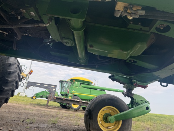 2010 John Deere A400 Windrower