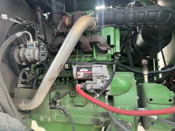 2010 John Deere A400 Windrower