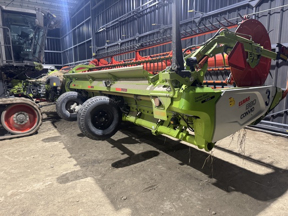 2022 CLAAS 1380 Header Combine