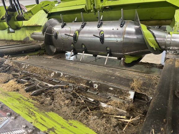 2024 CLAAS 1380 Header Combine