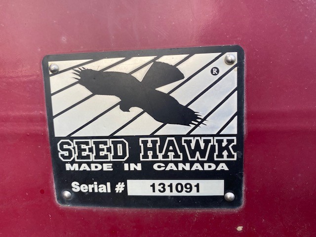 2013 Seed Hawk 7212 Air Drill & 800 Air Tank/Cart Air Drill