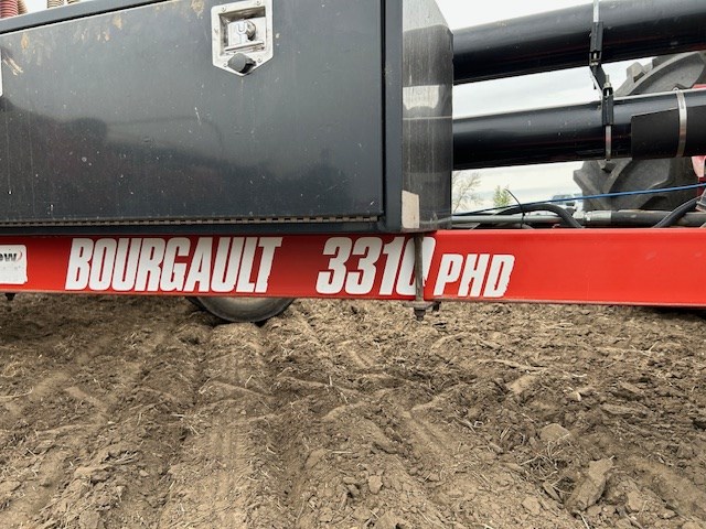 2011 Bourgault 3310-54-12 Air Drill