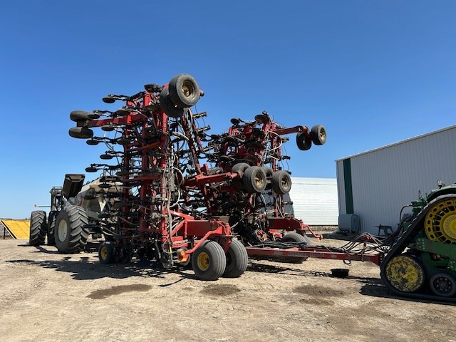 2013 Bourgault 3320-76-12 Air Drill