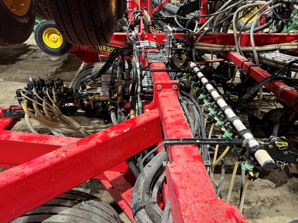 2019 Seed Hawk 8012 & 980 Air Drill