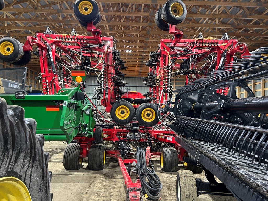 2019 Seed Hawk 8012 & 980 Air Drill