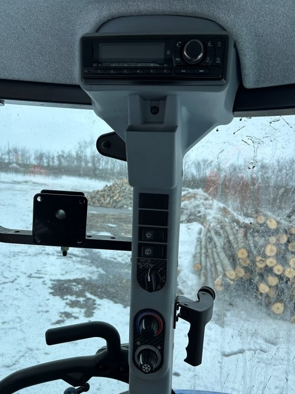 2020 New Holland T5.120 Tractor