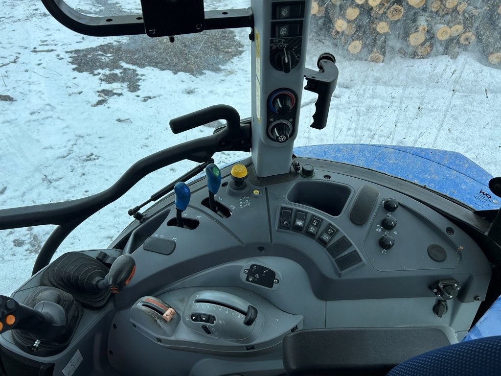 2020 New Holland T5.120 Tractor