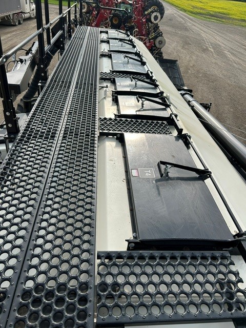 2018 Bourgault 3420-80-12 & 71300 Air Drill