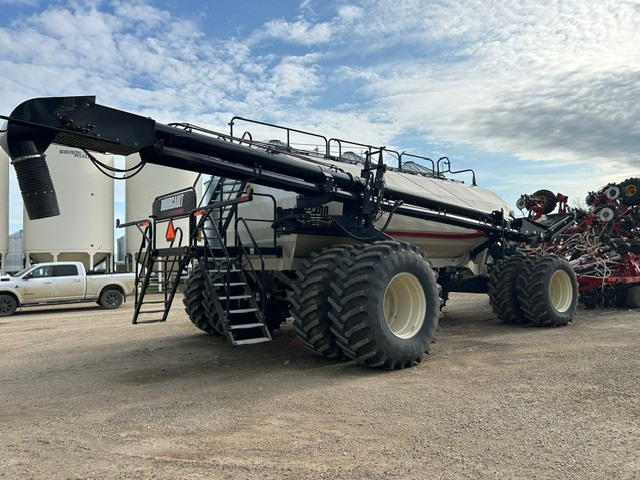 2018 Bourgault 3420-80-12 & 71300 Air Drill