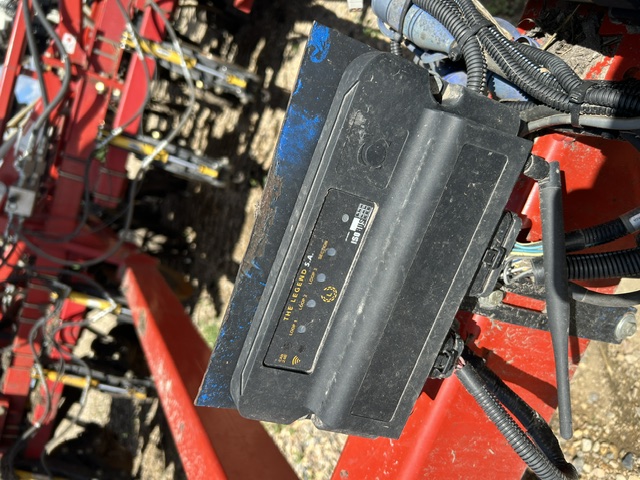 2014 Bourgault 3320-76-12 & 7700 Air Drill