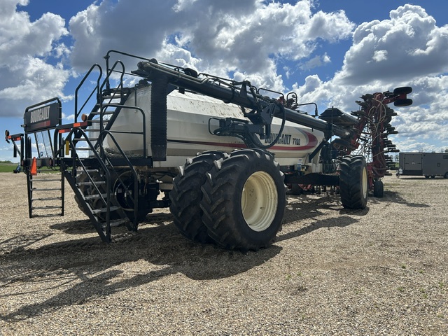 2014 Bourgault 3320-76-12 & 7700 Air Drill