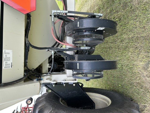 2012 Bourgault 3320-66-10 & 6550ST Air Drill