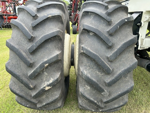 2012 Bourgault 3320-66-10 & 6550ST Air Drill