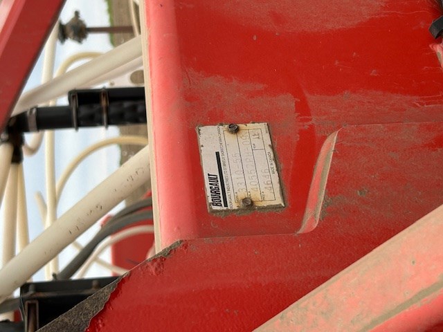 2011 Bourgault 3310-54-12 & 6450 Air Drill