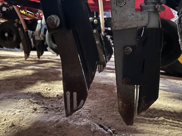 2024 Bourgault 3330-80-12 & 9950 Air Drill