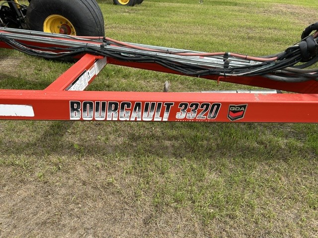 2012 Bourgault 3320-66-10 & 6550ST Air Drill