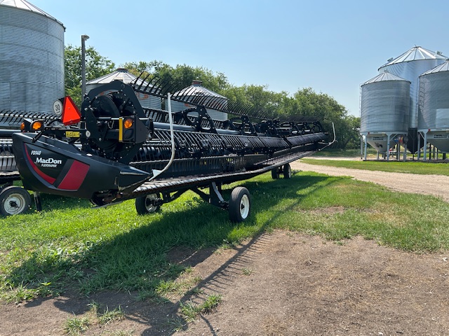 2021 MacDon FD140 Header Draper Flex