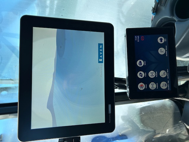 2021 New Holland SP.310F Sprayer/High Clearance