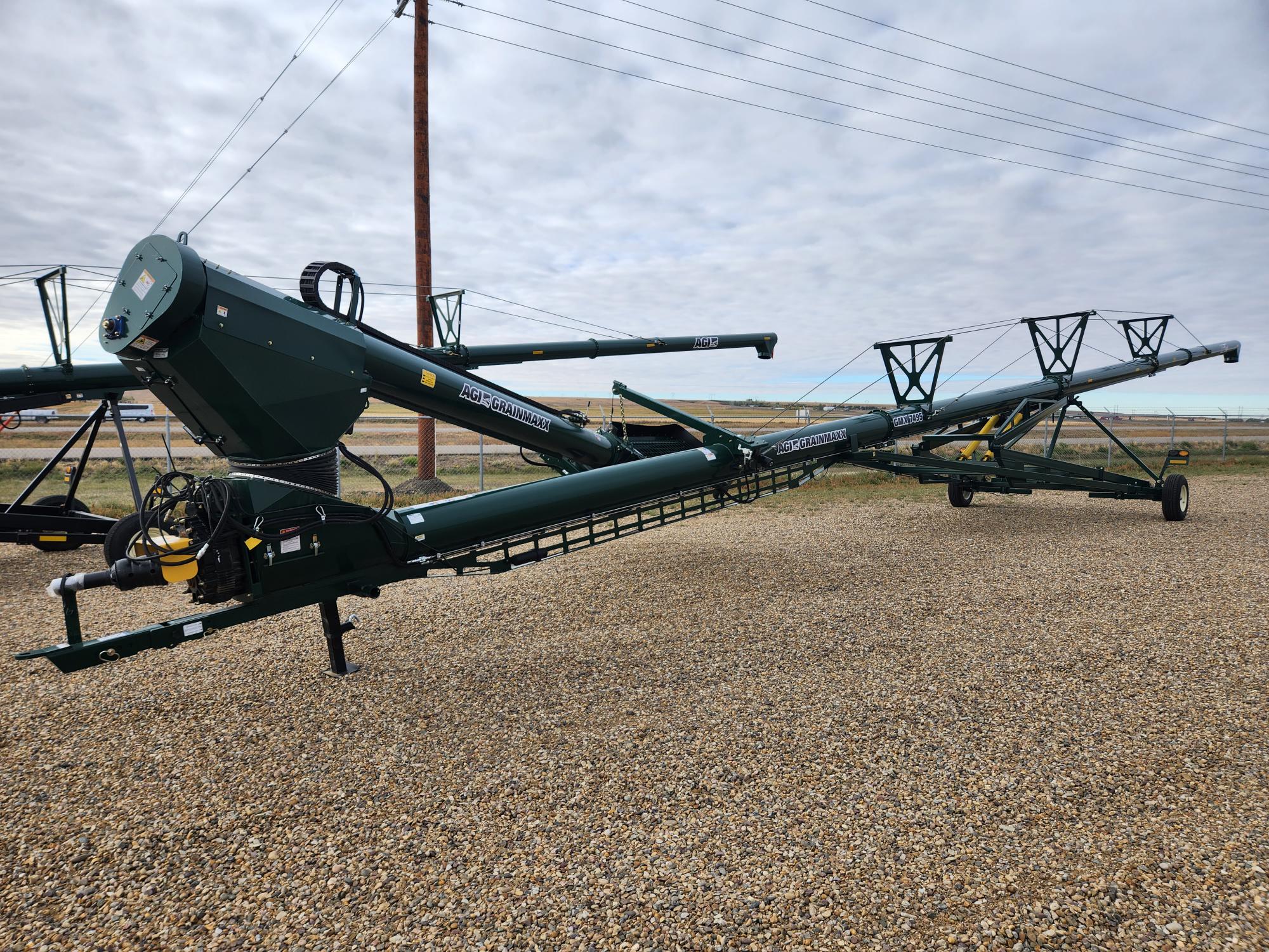 2022 GrainMaxx 7495 Grain Auger