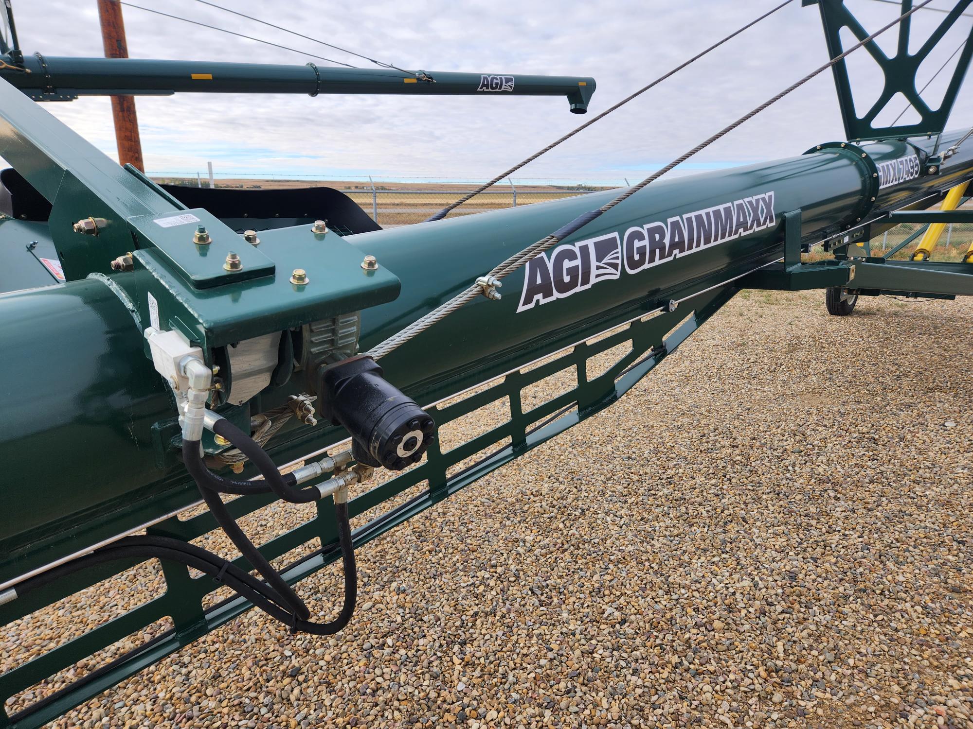 2022 GrainMaxx 7495 Grain Auger