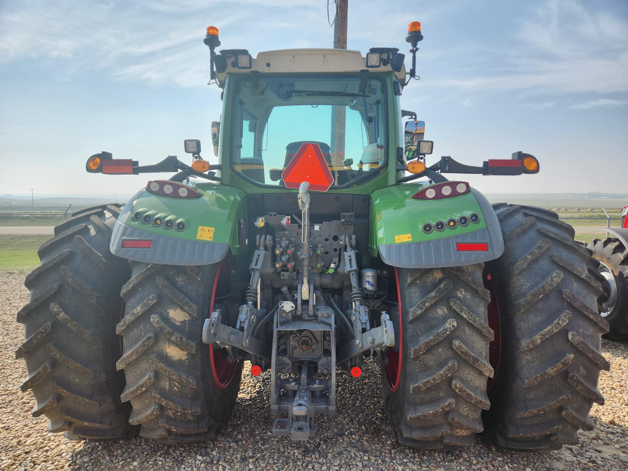 2021 Fendt 724 Gen6 Tractor