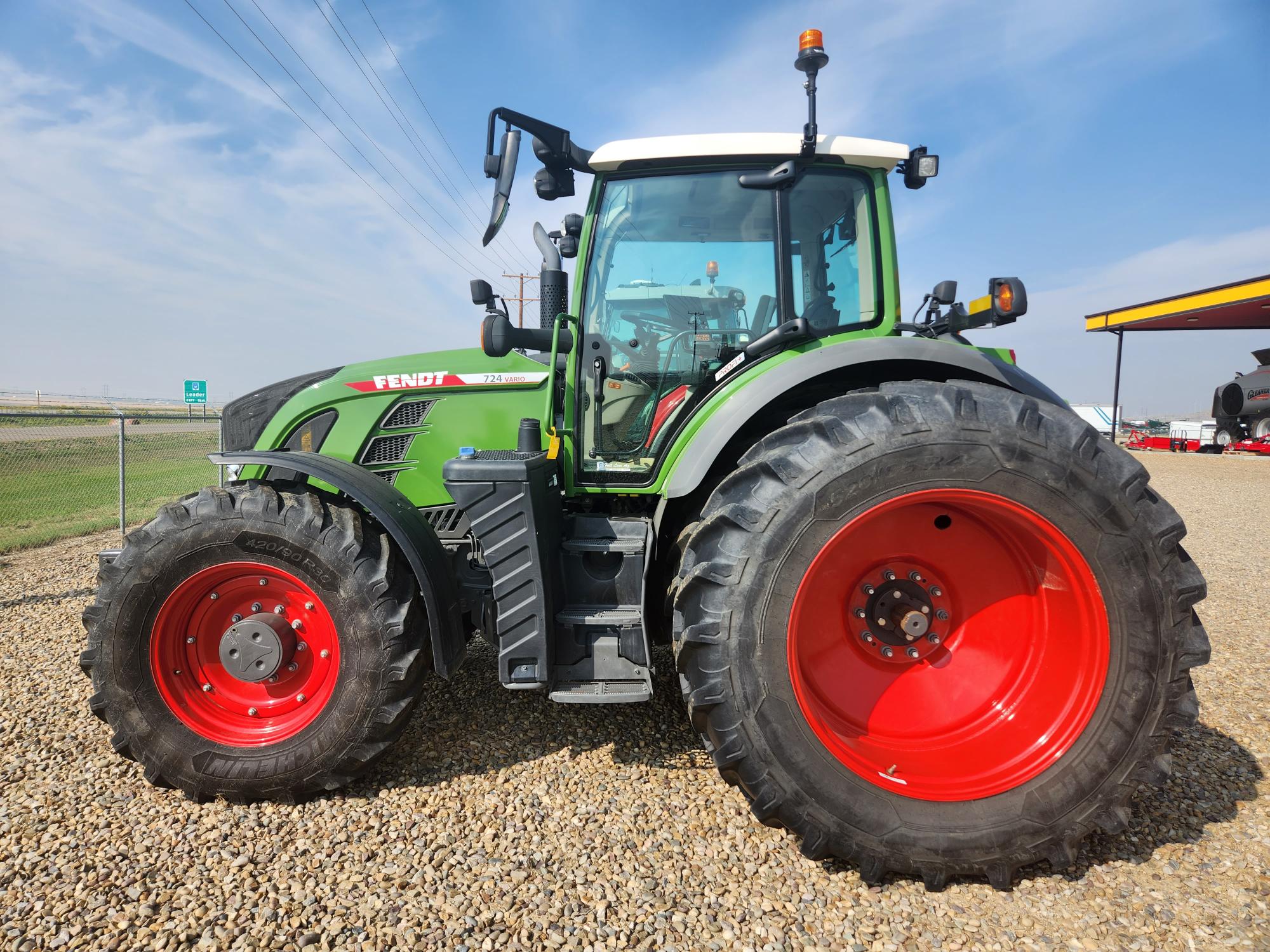 2021 Fendt 724 Gen6 Tractor