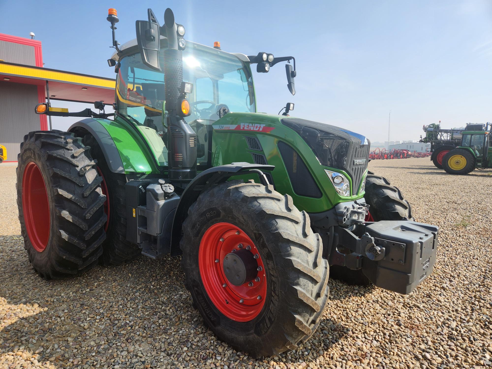 2021 Fendt 724 Gen6 Tractor