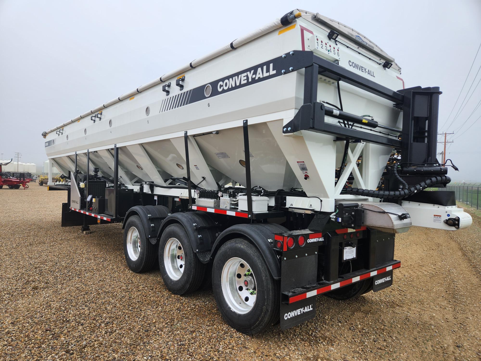 2023 Convey-All CST-1550 Seed Tender