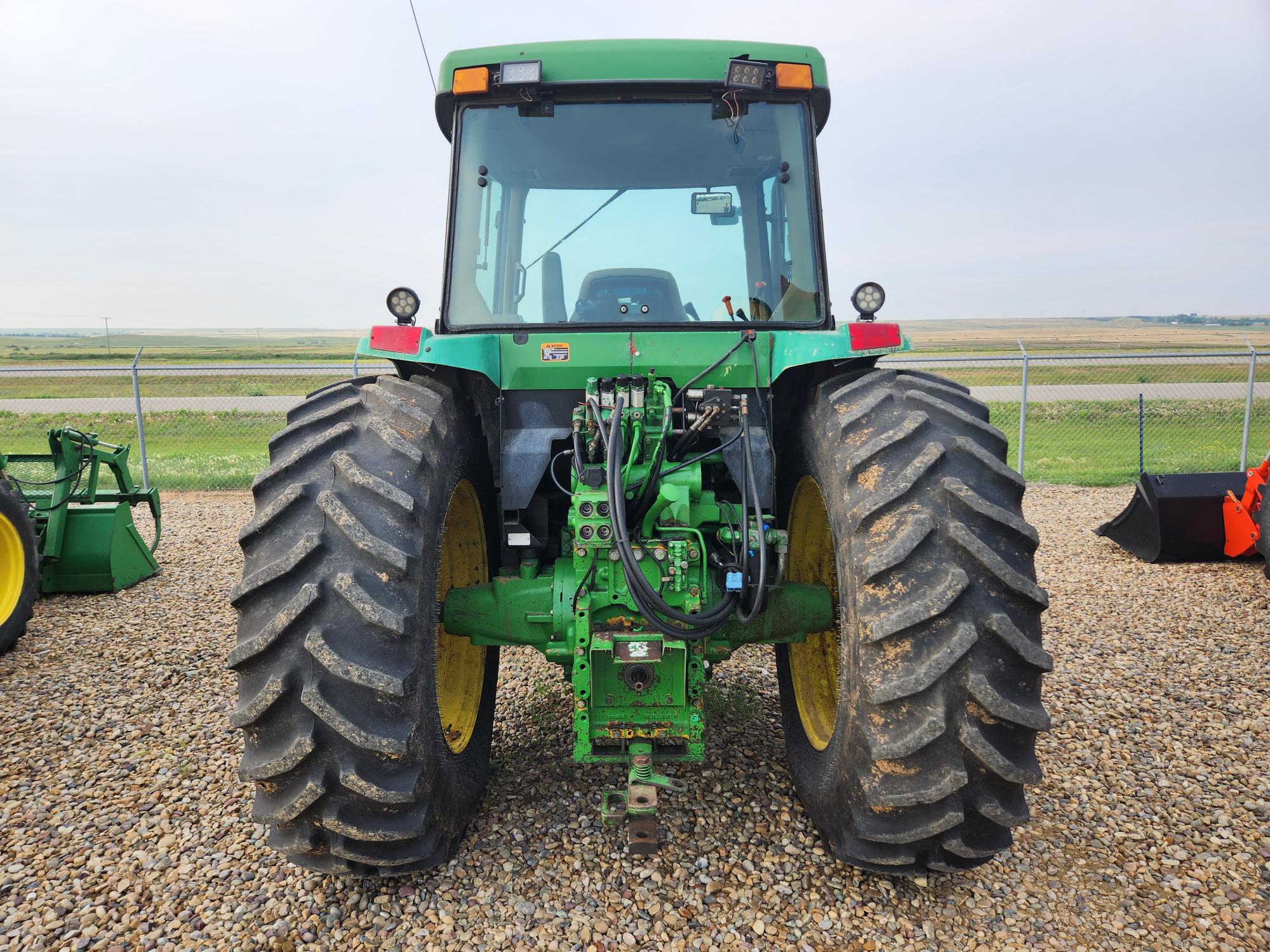 1995 John Deere 7400 Tractor