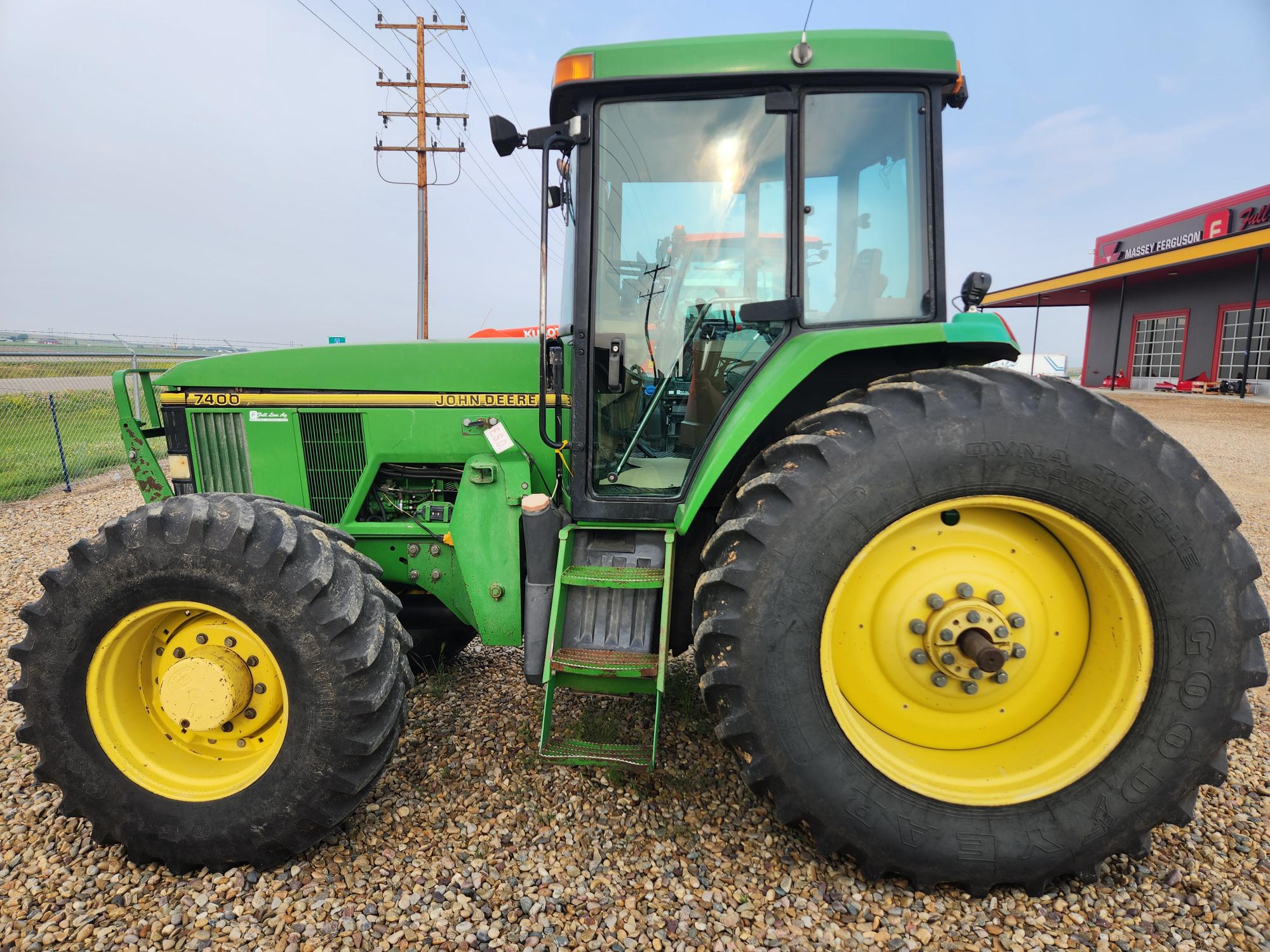 1995 John Deere 7400 Tractor