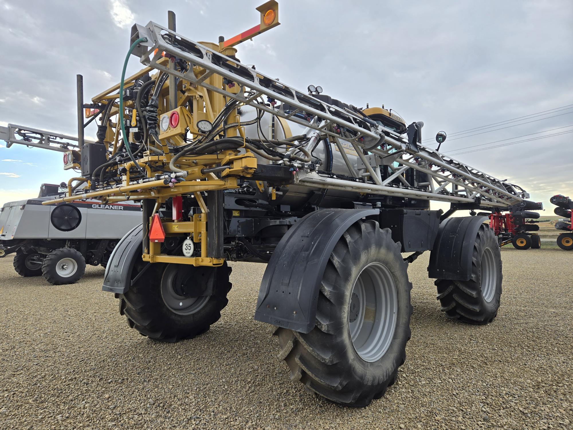 2020 RoGator RG1300C Sprayer/High Clearance