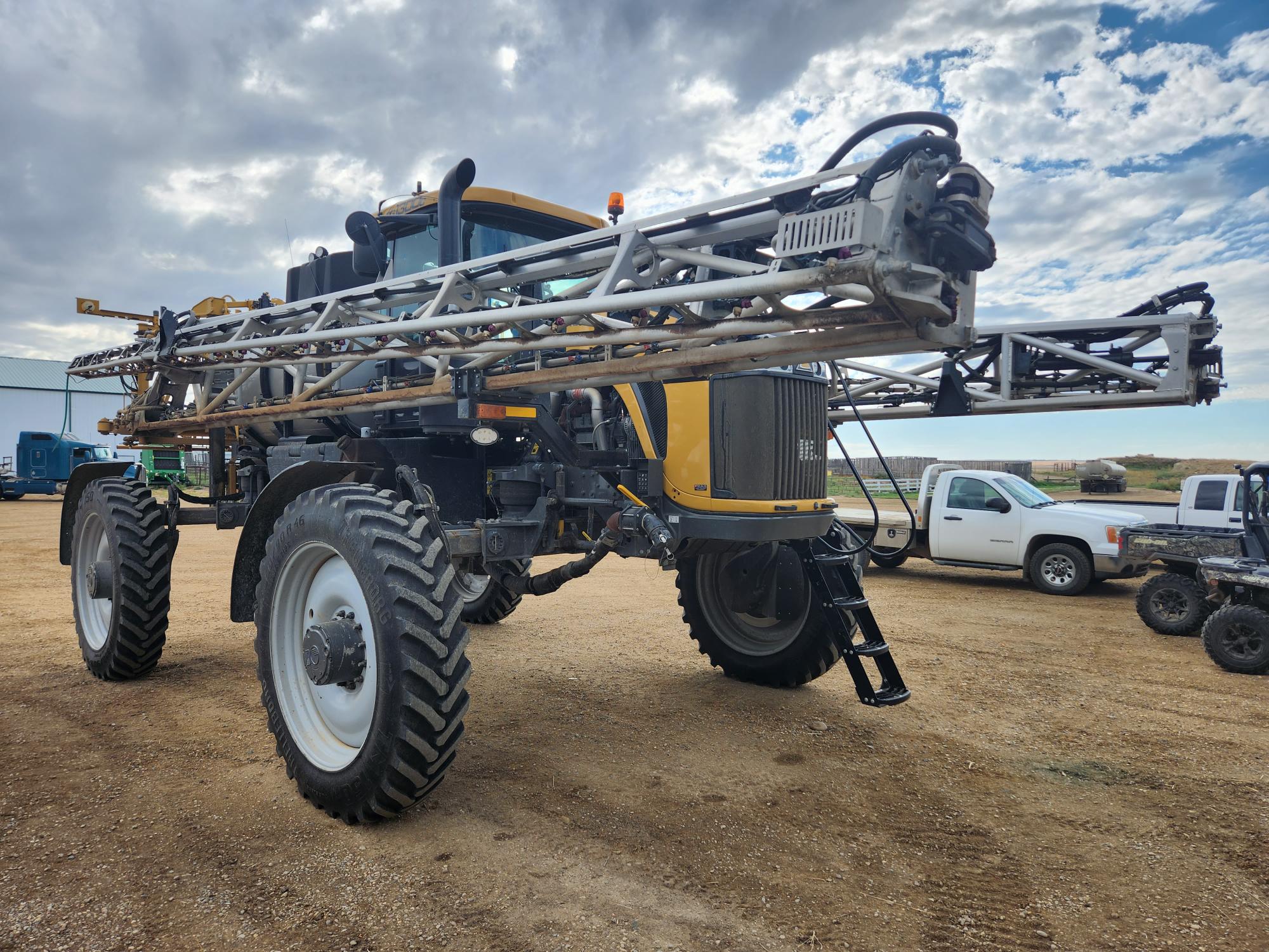 2020 RoGator RG1300C Sprayer/High Clearance