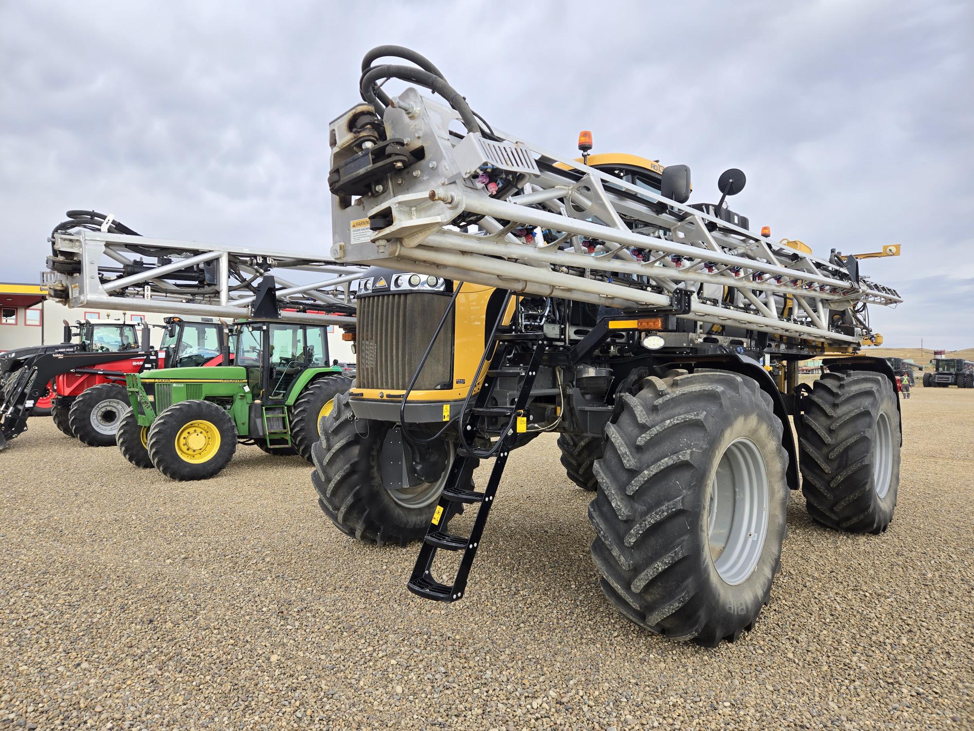 2020 RoGator RG1300C Sprayer/High Clearance