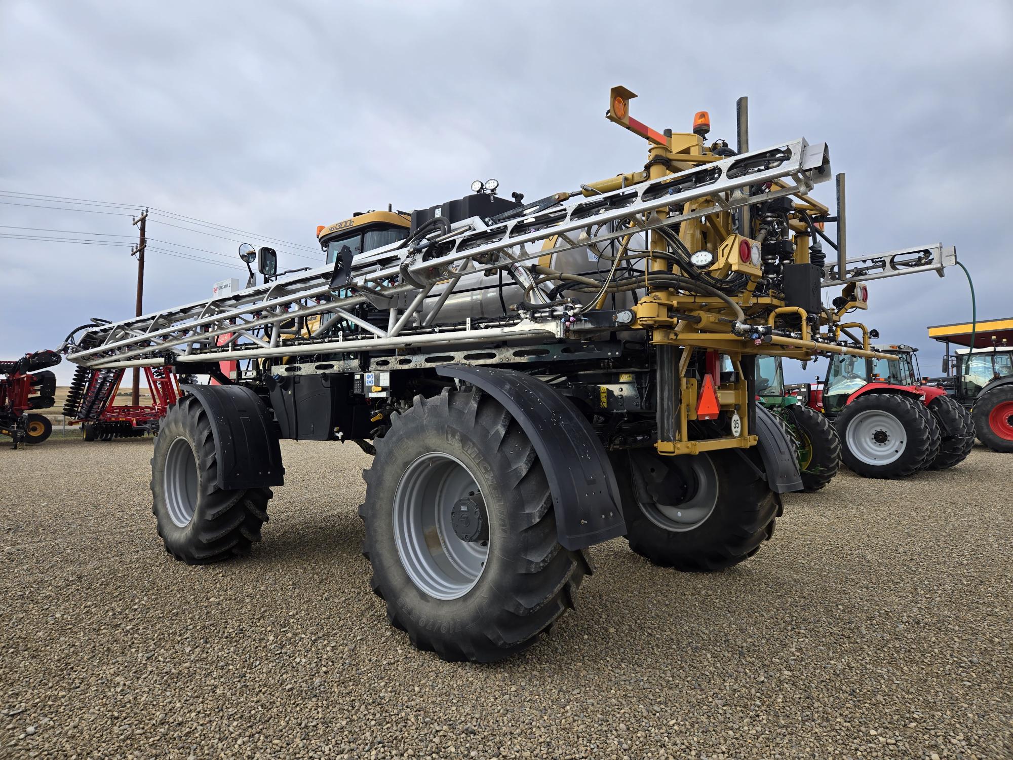 2020 RoGator RG1300C Sprayer/High Clearance