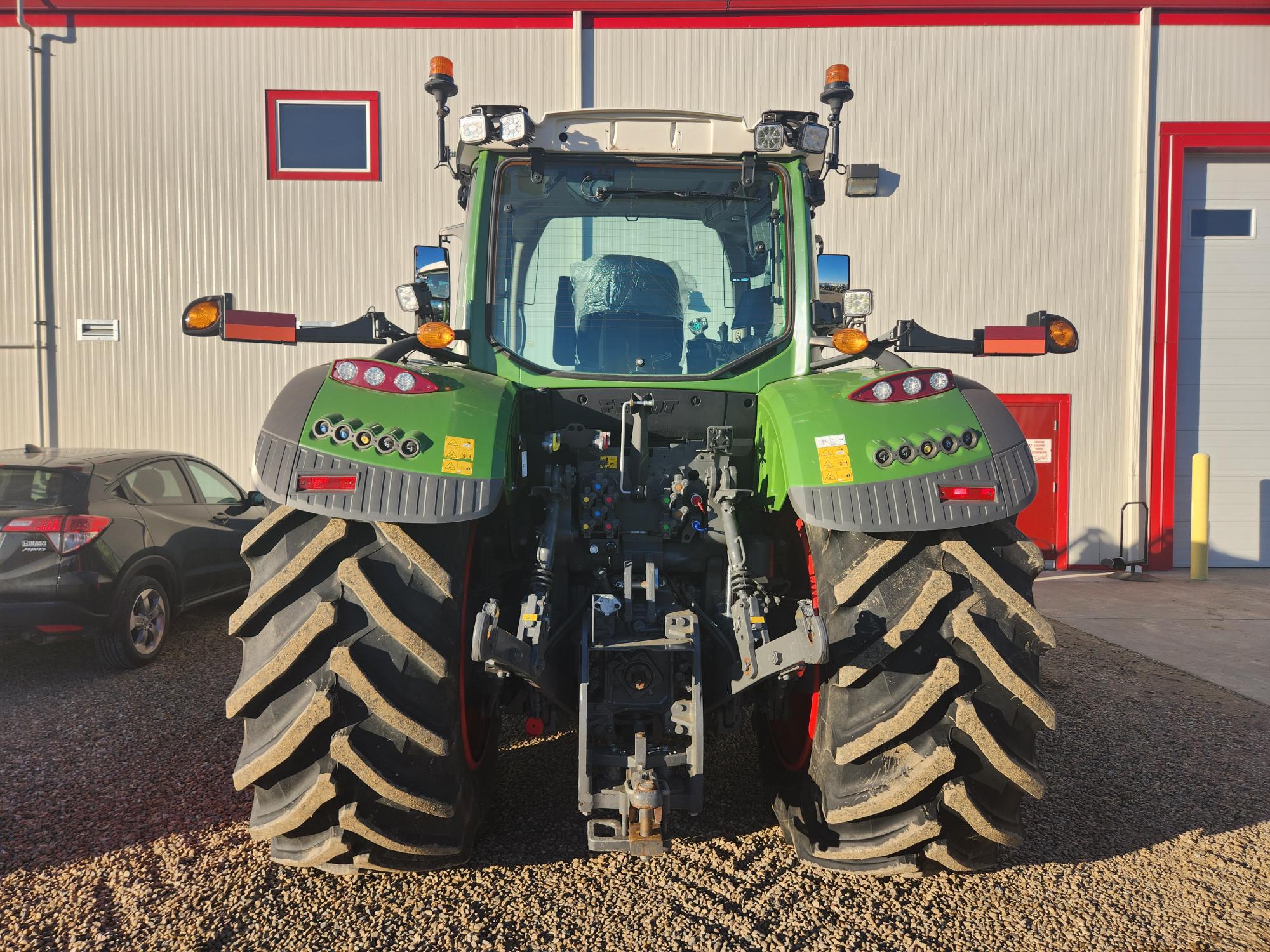 2021 Fendt 724 Gen6 Tractor