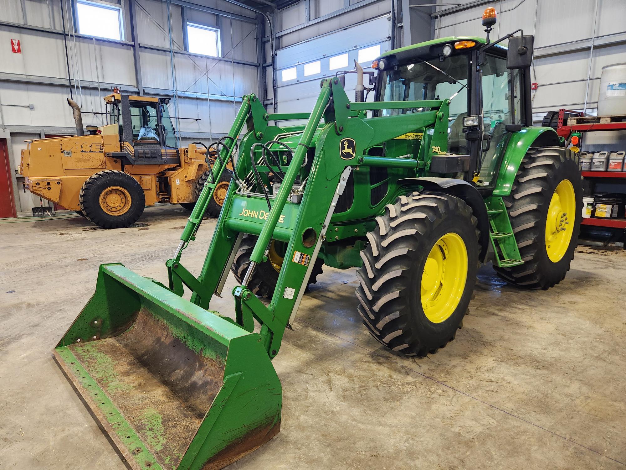 2008 John Deere 7330 Cab Tractor