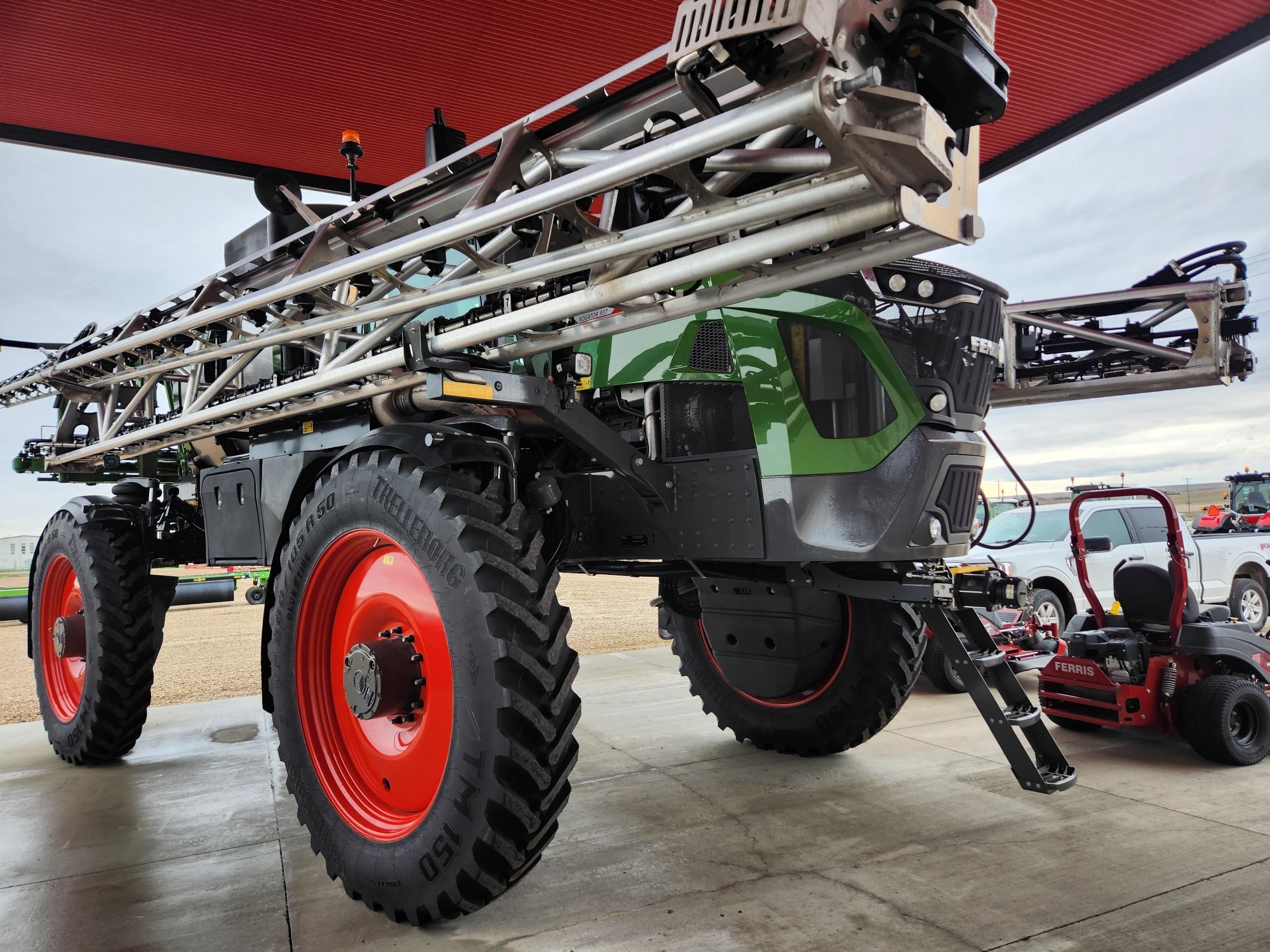 2024 Fendt RG937 Sprayer/High Clearance