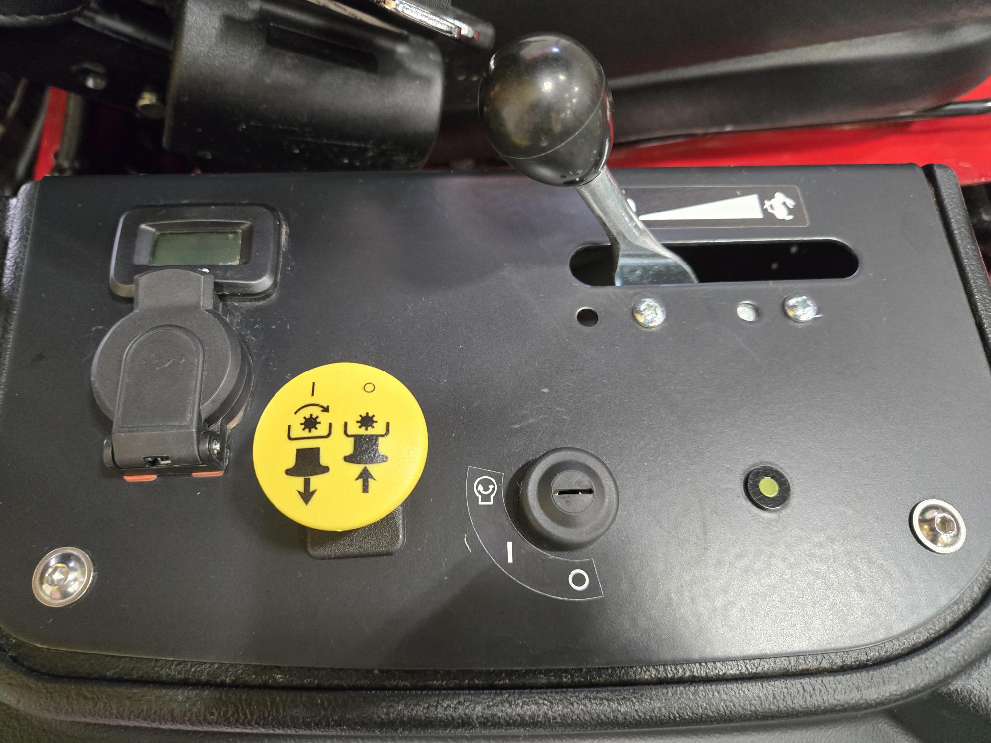 2026 Ferris ISX2200 Mower/Zero Turn