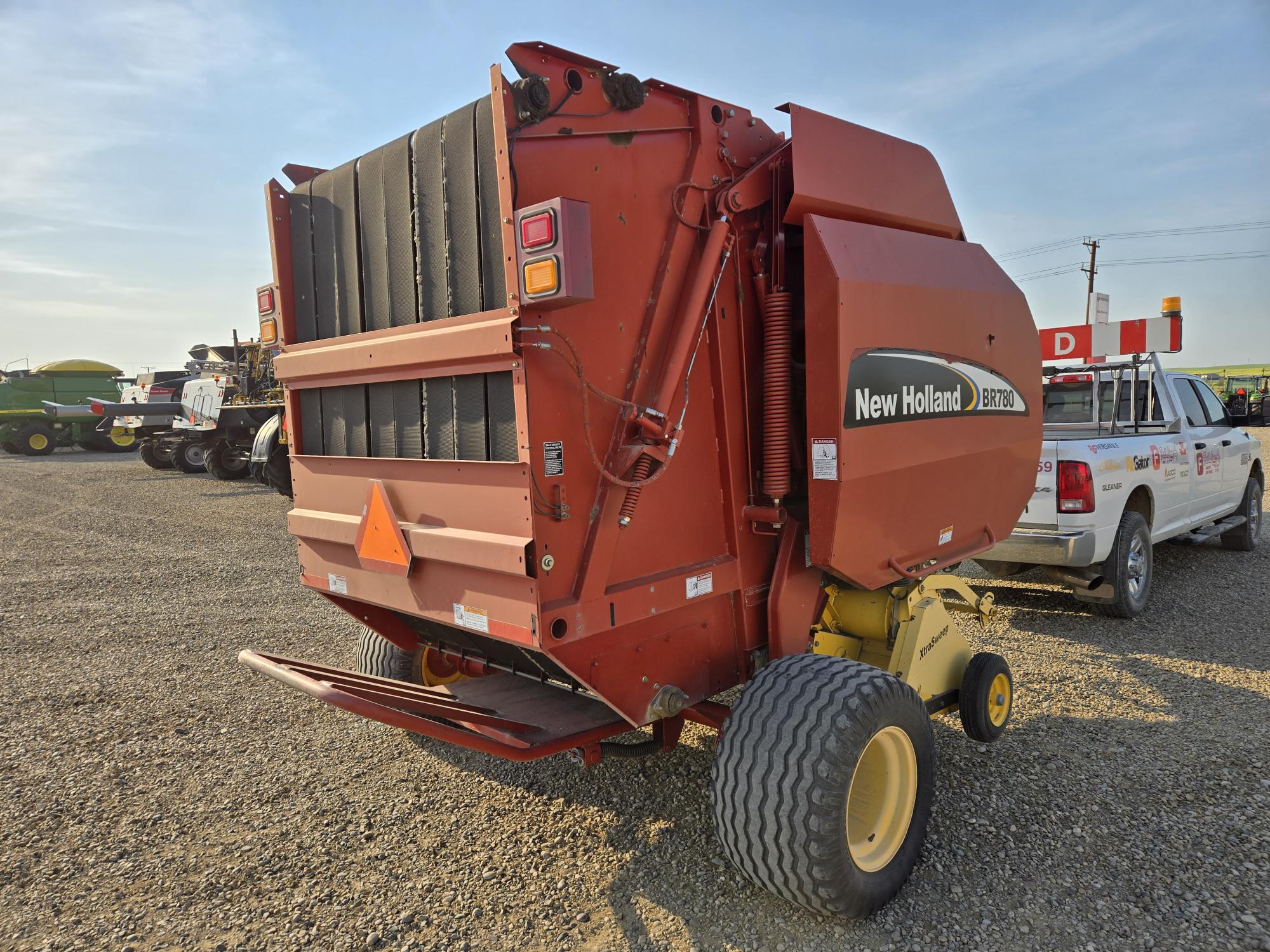 2003 New Holland BR780 Baler/Round