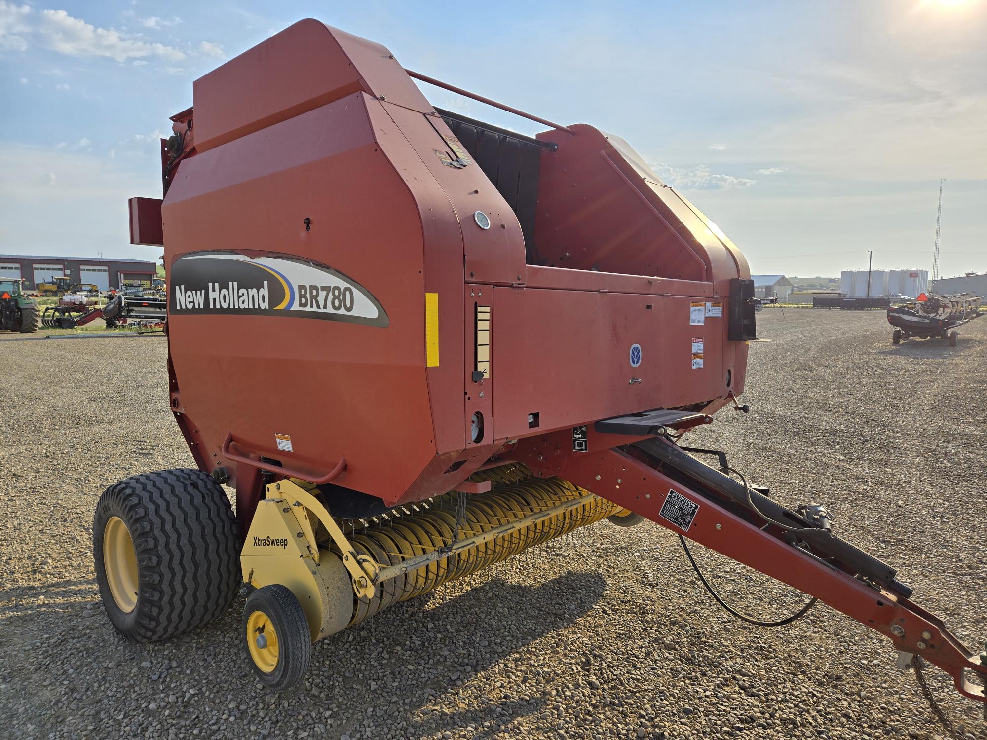 2003 New Holland BR780 Baler/Round