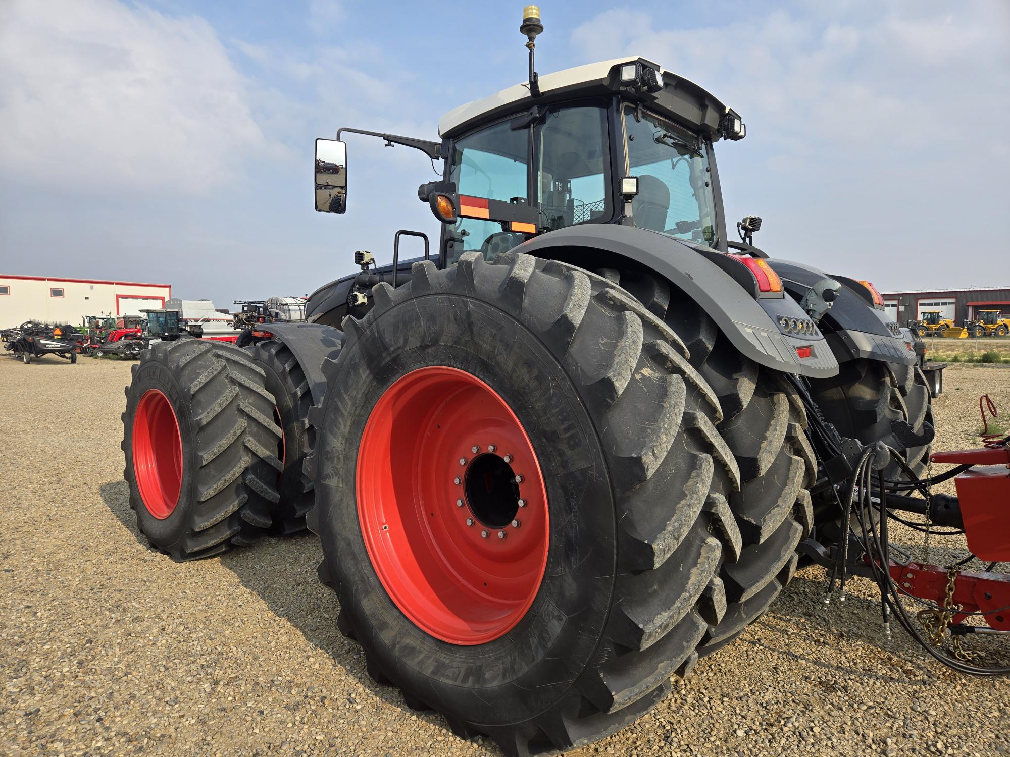 2017 Fendt 1038 Tractor