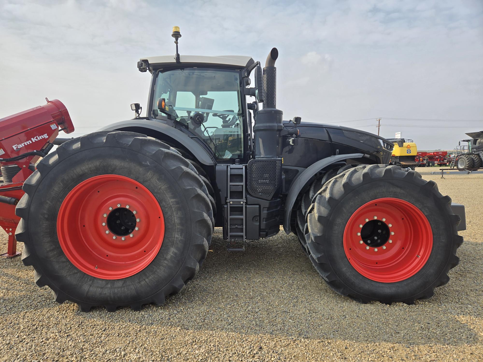 2017 Fendt 1038 Tractor