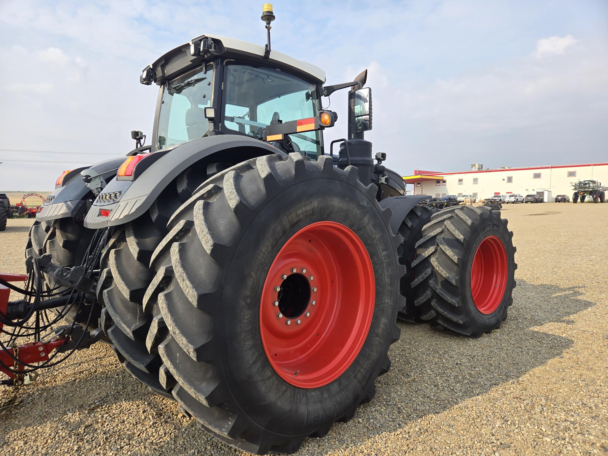 2017 Fendt 1038 Tractor