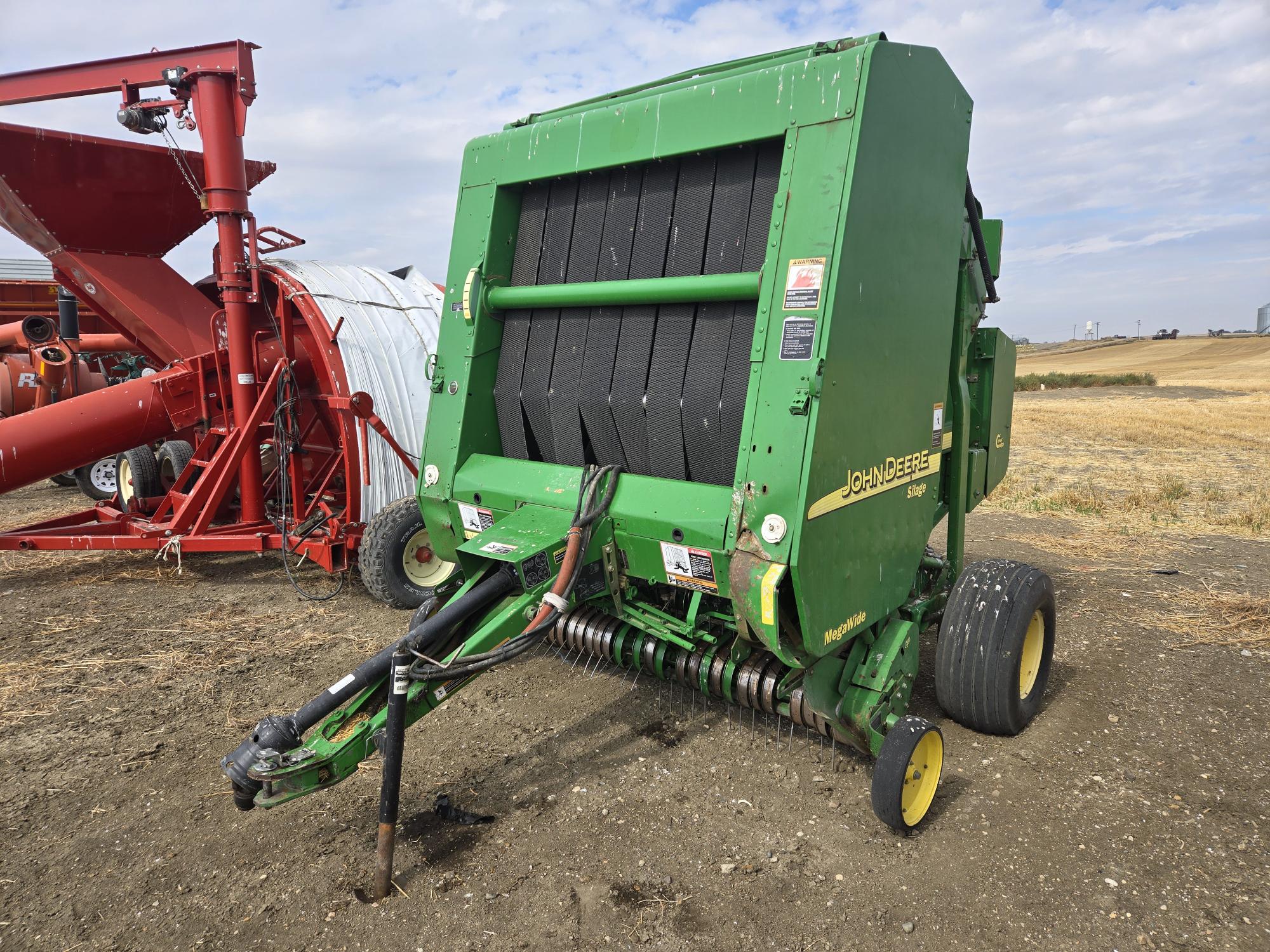 2005 John Deere 567 Baler/Round