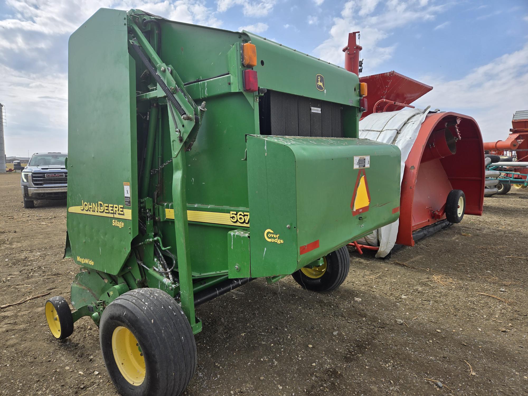 2005 John Deere 567 Baler/Round